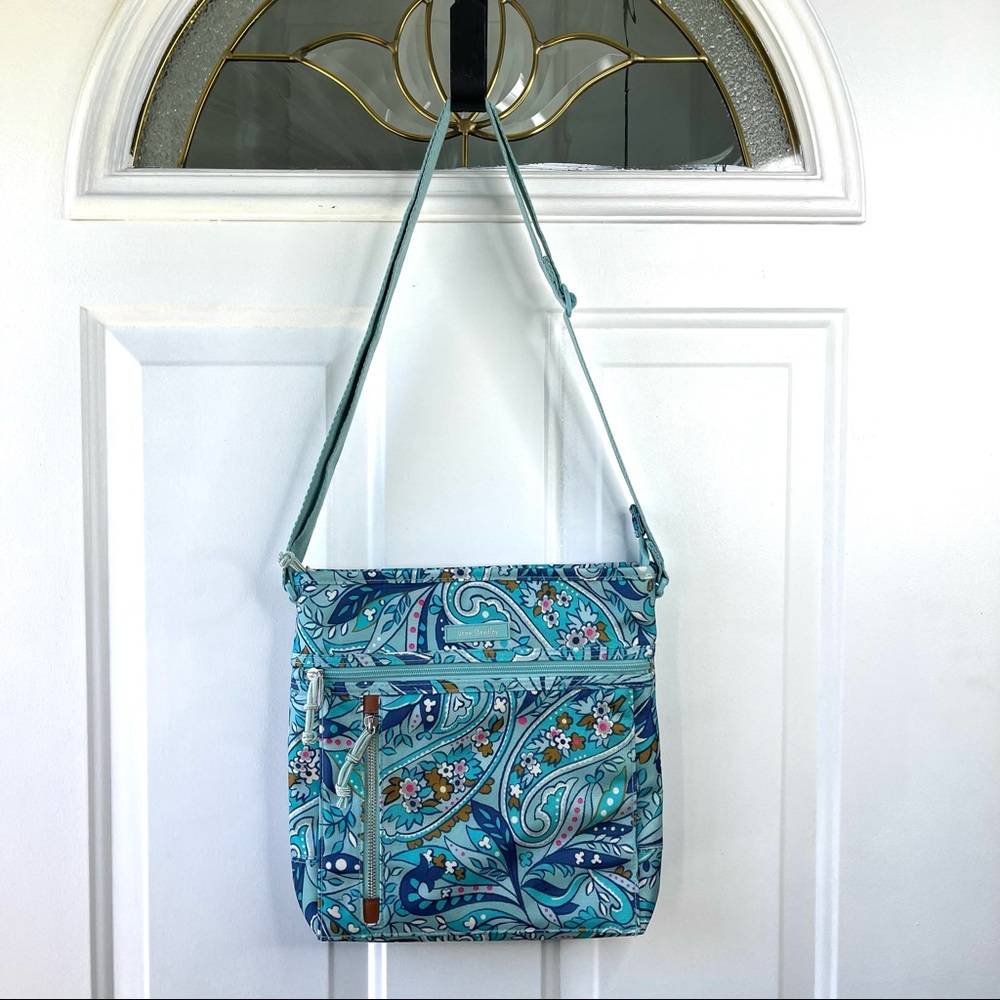 Vintage Vera Bradley Lighten Up Travel Ready CB Blue Daisy & Paisley Purse. - Picture 2 of 14
